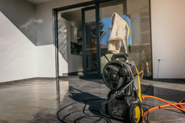 Best Driveway Pressure Washing  in Fort Washakie, WY